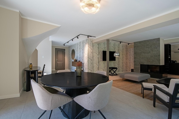 Villa | Dining