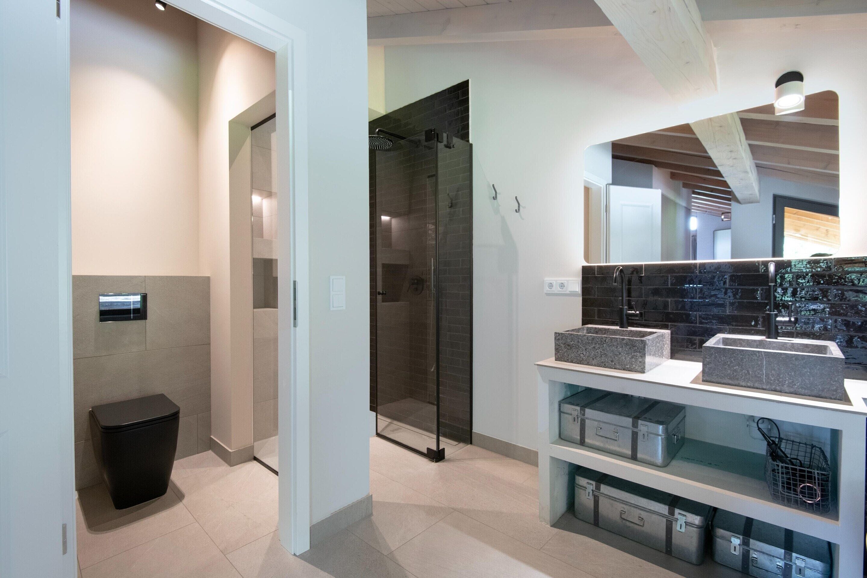 Villa | Bathroom