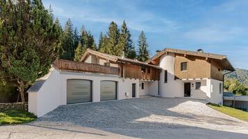 Villa | Exterior