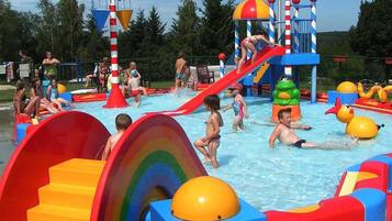 Chalet | Pool | Outdoor pool