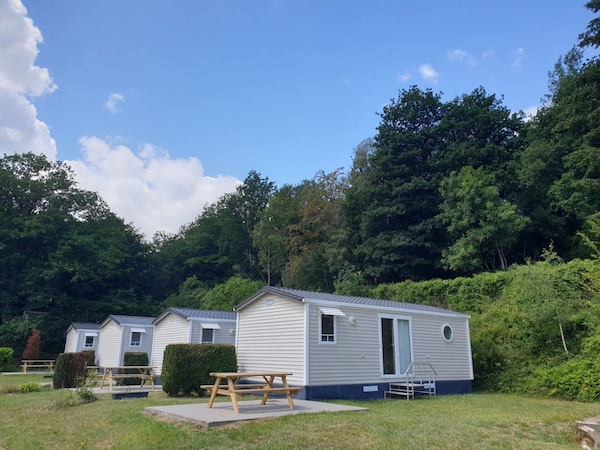 Chalet In Olloy-sur-viroin With Patio - Belgia