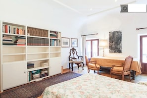 2 bedrooms, iron/ironing board, travel crib, WiFi