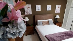 4 chambres, fer et planche à repasser, Wi-Fi, draps fournis