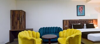 เอลิแกนท์ สเตย์ส แอท วานัสธาลิปุรัม ไฮเดอราบาด