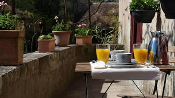 Petit déjeuner buffet compris tous les jours