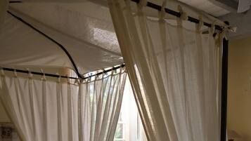 Camellia | เตารีด/โต๊ะรีดผ้า, Wi-Fi ฟรี