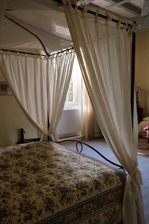 Camellia | Fer et planche à repasser, accès au Wi-Fi (inclus)