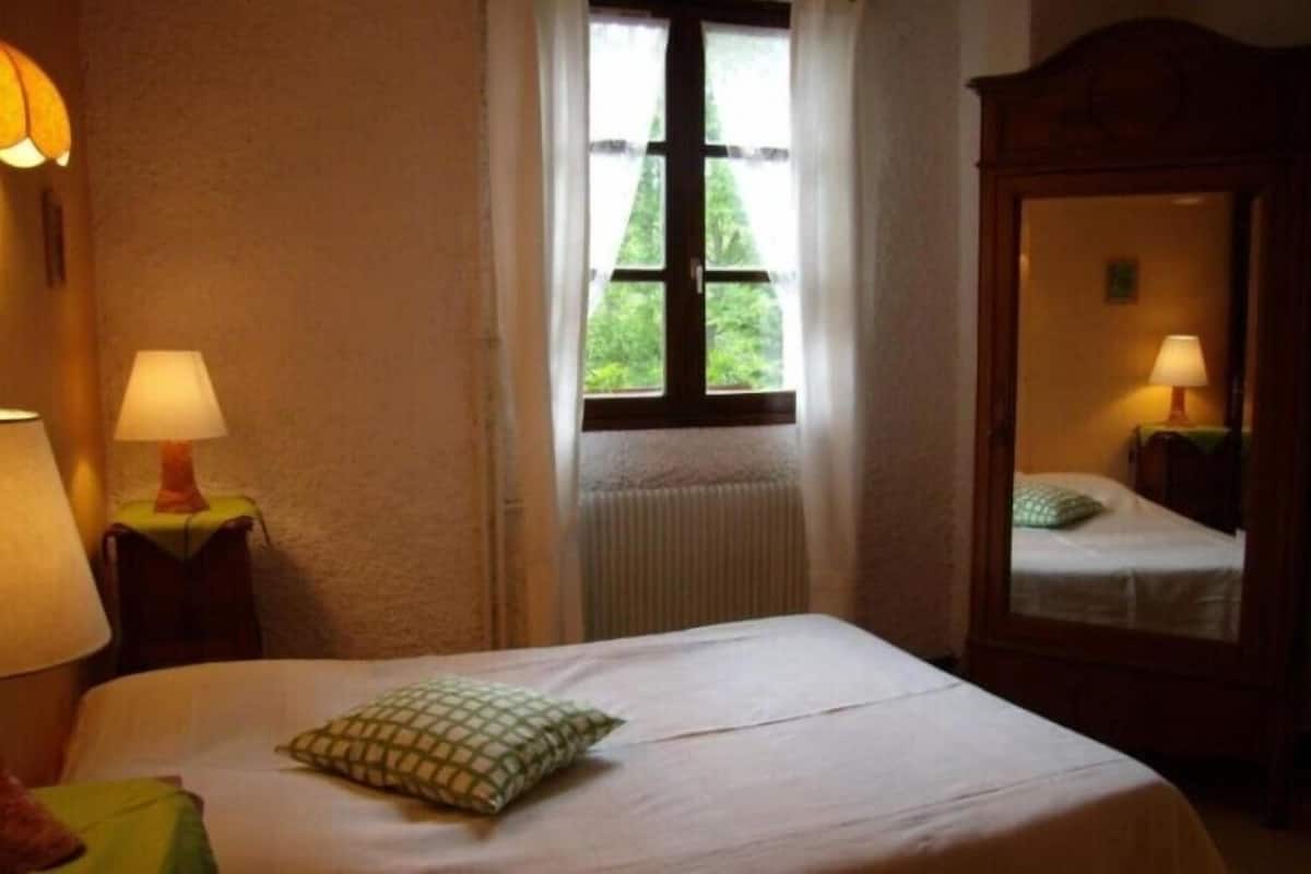 Deluxe Apartment, Mountain View | 1 bedroom, iron/ironing board, free WiFi