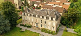 Le Château D'Estrac