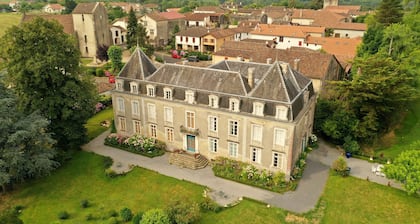 Le Château D'Estrac