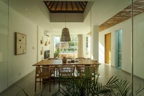 Dining - Charming 3-bedroom villa with private sauna room (Bali)