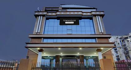 Super Townhouse Koyambedu Royal Plaza