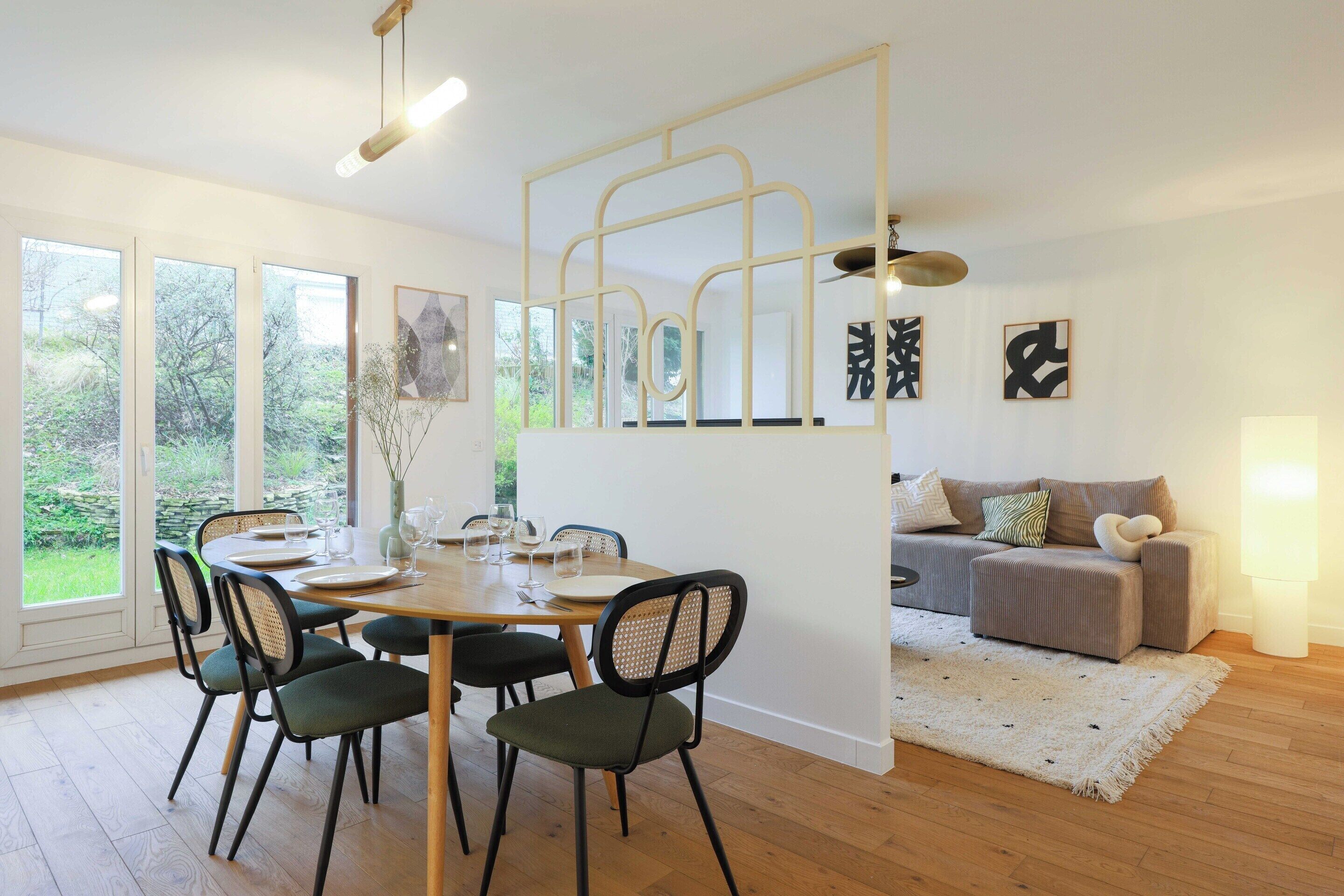 Apartment | Dining