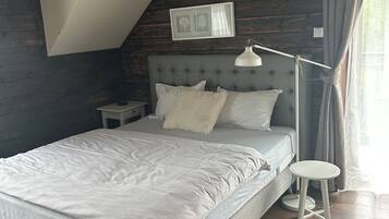6 Schlafzimmer, BĂŒgeleisen/BĂŒgelbrett, Reisekinderbett, WLAN