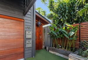 Front of property - Kozyguru | Spring Hill | Apartments (Spring Hill)