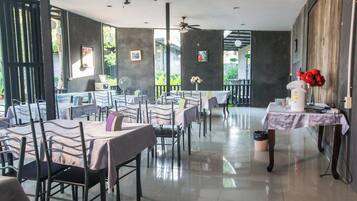 Daily continental breakfast (THB 150 per person)