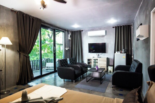 Suite | Minibar, meja kerja, Wi-Fi gratis, dan seprai linen