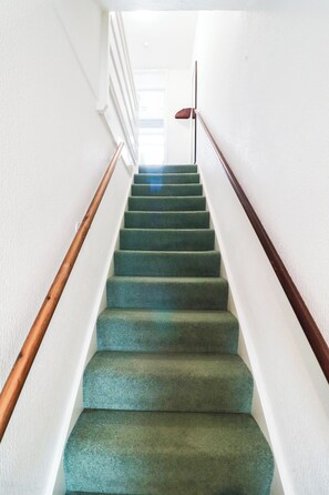 Interior - Contractor/Holiday Ready! - Orpington 2-Bed House/Office Room, Free Parking (Orpington)