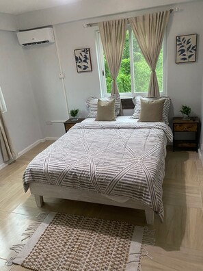 2 bedrooms, iron/ironing board, WiFi, bed sheets