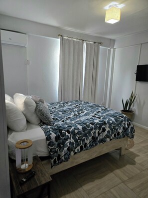 2 bedrooms, iron/ironing board, WiFi, bed sheets - Charming 2-bedroom apartment in gorgeous Grande Riviere with AC, WiFi (Grande Riviere)