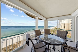 Appart'hôtel Signature, 2 chambres, balcon, vue plage | Vue depuis le balcon