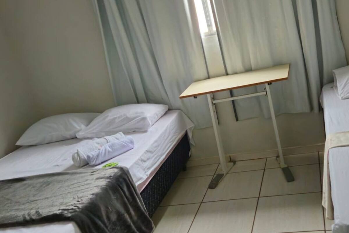 Free WiFi, bed sheets
