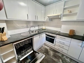 Fridge, microwave, oven, dishwasher