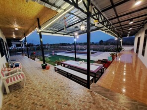 Télévision à écran plat