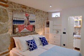 1 chambre, coffres-forts dans les chambres, bureau