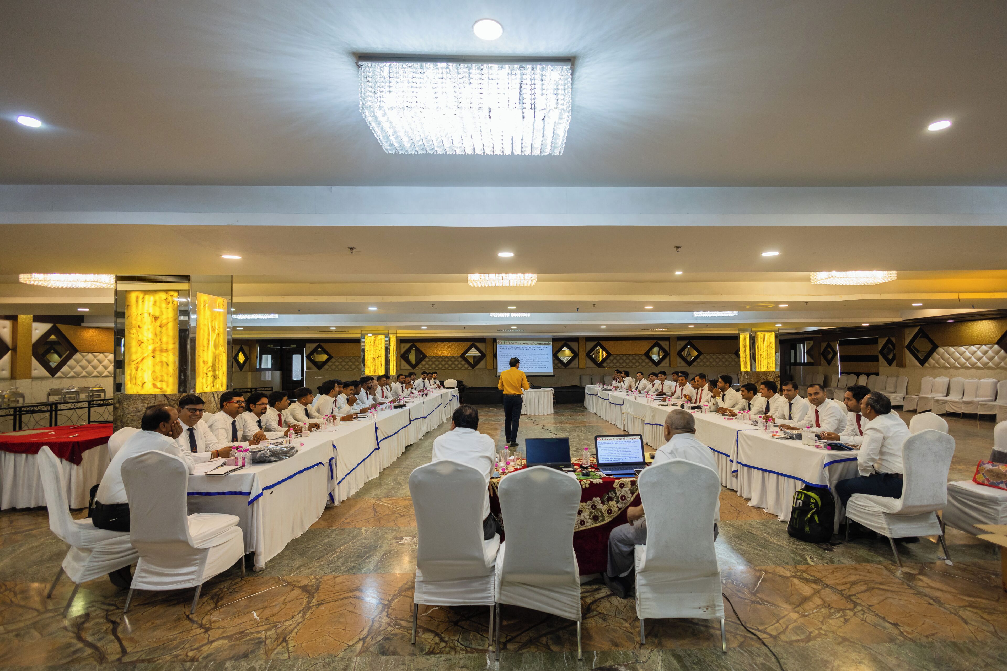 Toplantı salonu/imkânları