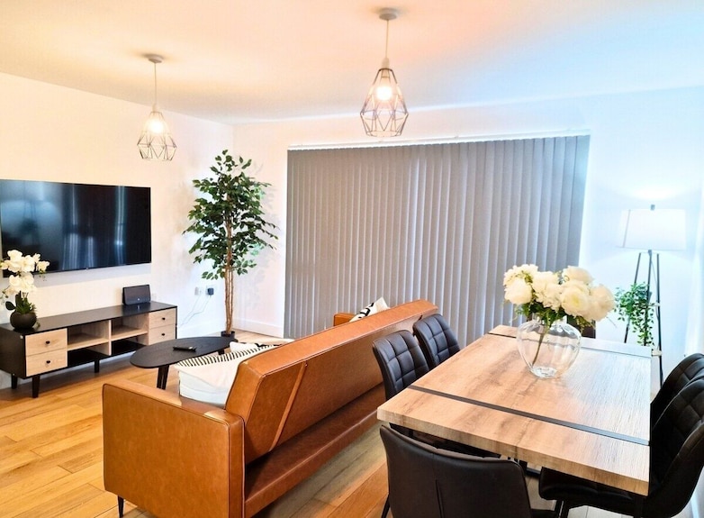 Manchester City Centre 1 Bedroom Flat By Bevolve - Manchester
