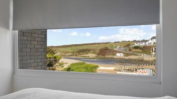 2 bedrooms, individually decorated, individually furnished, free WiFi