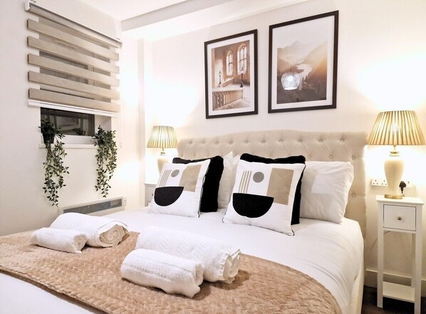 2 bedrooms, iron/ironing board, free WiFi, bed sheets