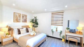 3 bedrooms, iron/ironing board, free WiFi, bed sheets