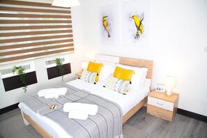 2 bedrooms, iron/ironing board, free WiFi, bed sheets