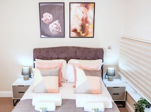 2 bedrooms, iron/ironing board, free WiFi, bed sheets - The Blue Academy Apartment - 2 Bed - Free Parking By Bevolve (Shrewsbury)