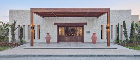 Fachada de la propiedad