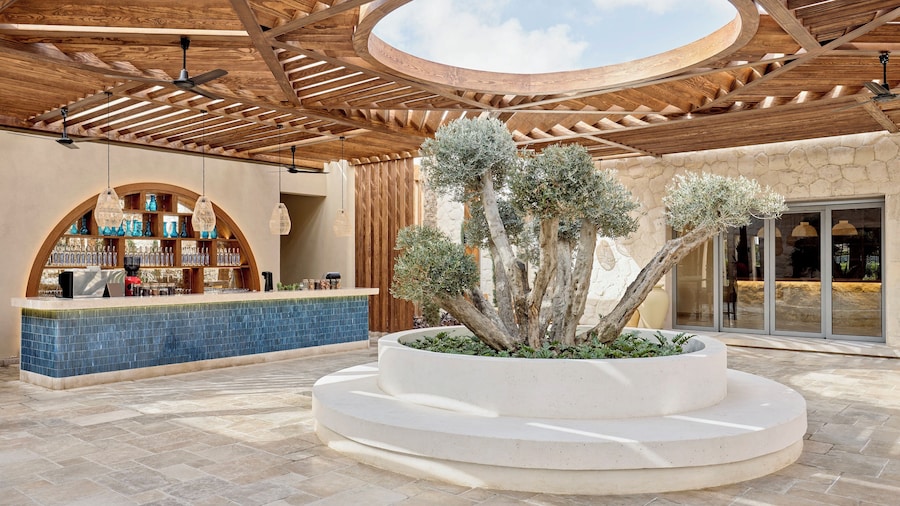 JAZ Almaza BLU, Almaza Bay