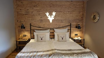 Suite, cocina, vistas a la montaña | Sistema de insonorización, wifi gratis, ropa de cama