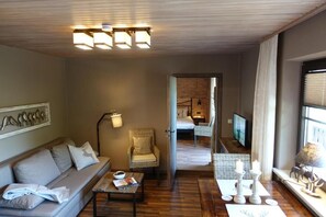 Suite, Küche, Bergblick | Wohnbereich