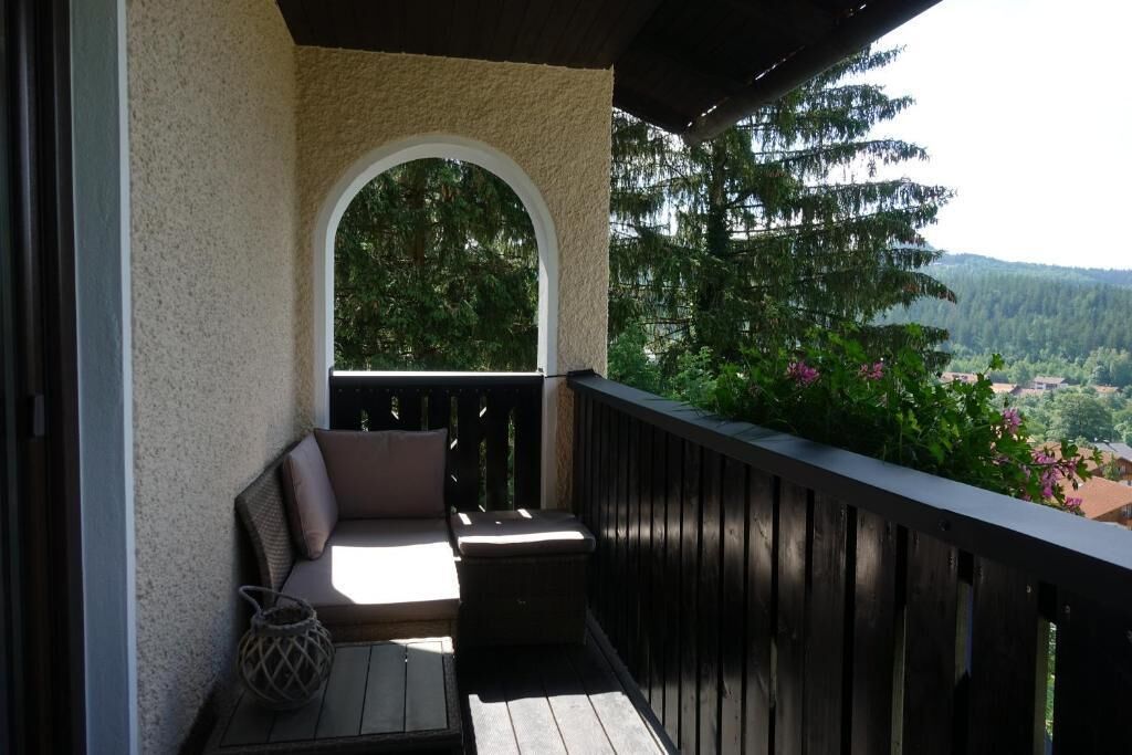 套房, 可攜帶寵物, 山景 | 露台/庭院