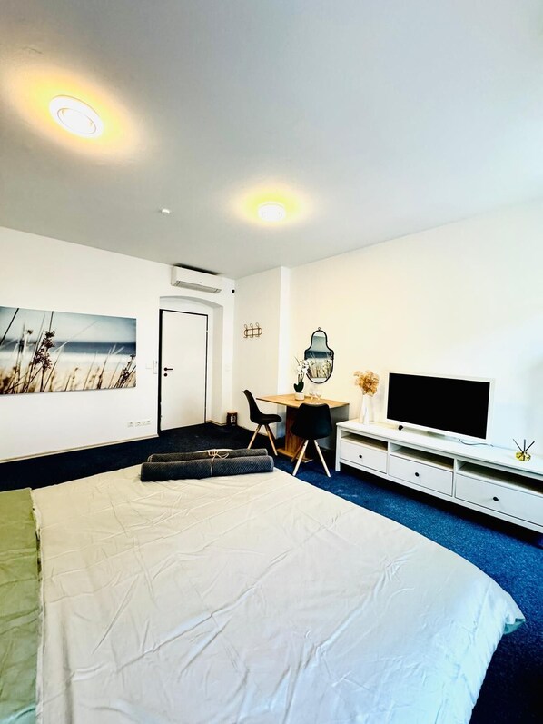 Basic Room | Iron/ironing board, free WiFi