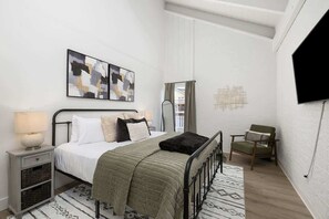 2 habitaciones, cuna de viaje, wifi y ropa de cama