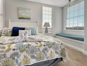 1 bedroom, iron/ironing board, travel crib, WiFi - L-1 Close to SDC, Clean, cozy amazing views (Branson)