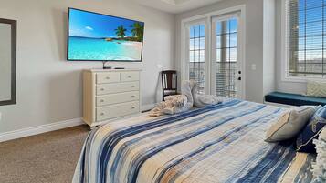 2 bedrooms, desk, iron/ironing board, travel crib