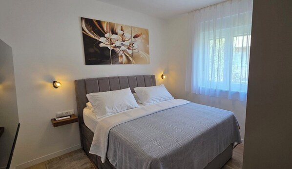 2 habitaciones, tabla de planchar con plancha y wifi gratis 