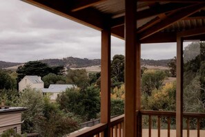 Interior - 'Engineers Hut 1823' in Historic Richmond (Richmond)