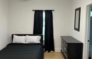 3 chambres, fer et planche à repasser, Wi-Fi