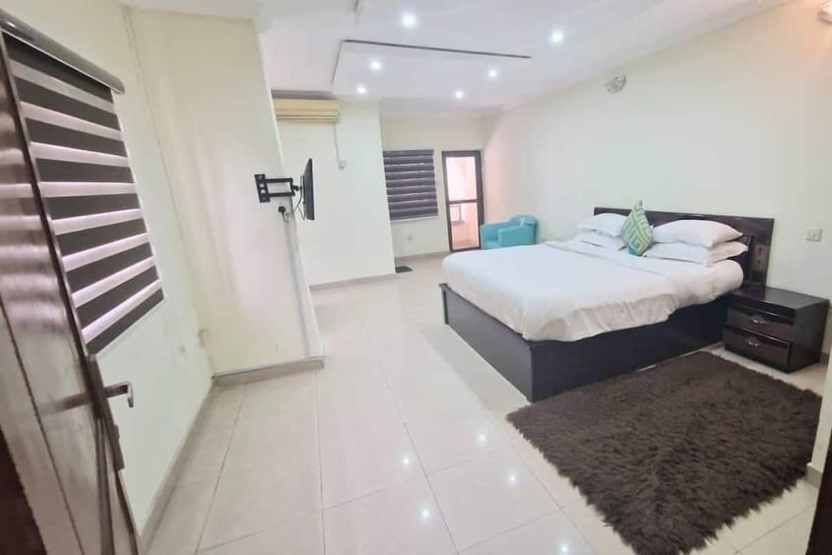 Deluxe Suite, Balcony | 1 bedroom, free WiFi