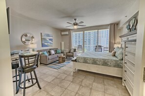 TV - Shores of Panama 605~Studio (Panama City Beach)